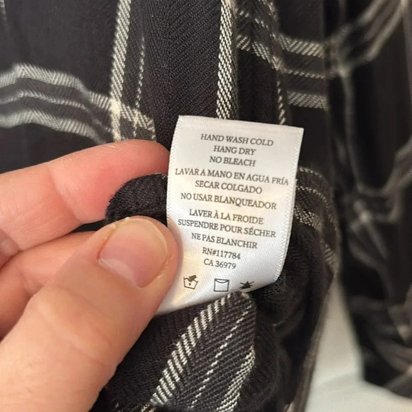 Rails Black and White Plaid Button Down Shirt - Size S - Picture 6 of 7